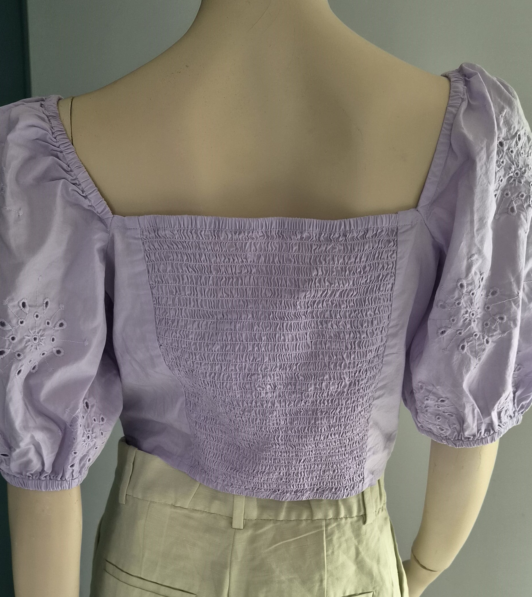 Crop Top H&M Lilas — Col Carré Manches Bouffantes Broderie Anglaise — M — Neuf avec étiquette