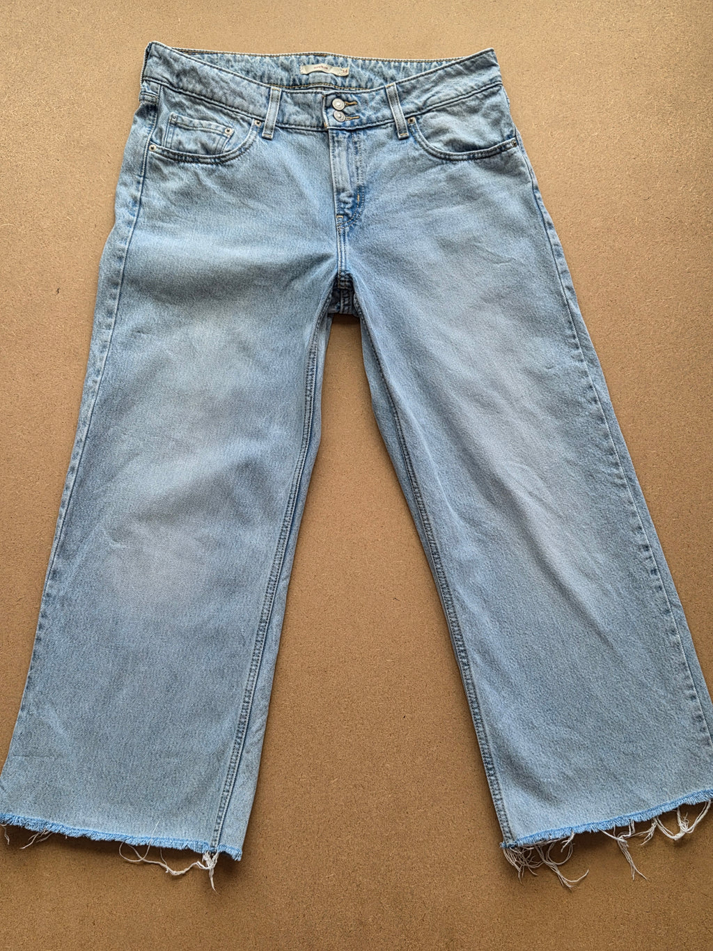 Jean Levi's Superlow Vintage Bleu Clair – Coupe Large Wide Leg (Bas Effilochés) Taille 44 FR
