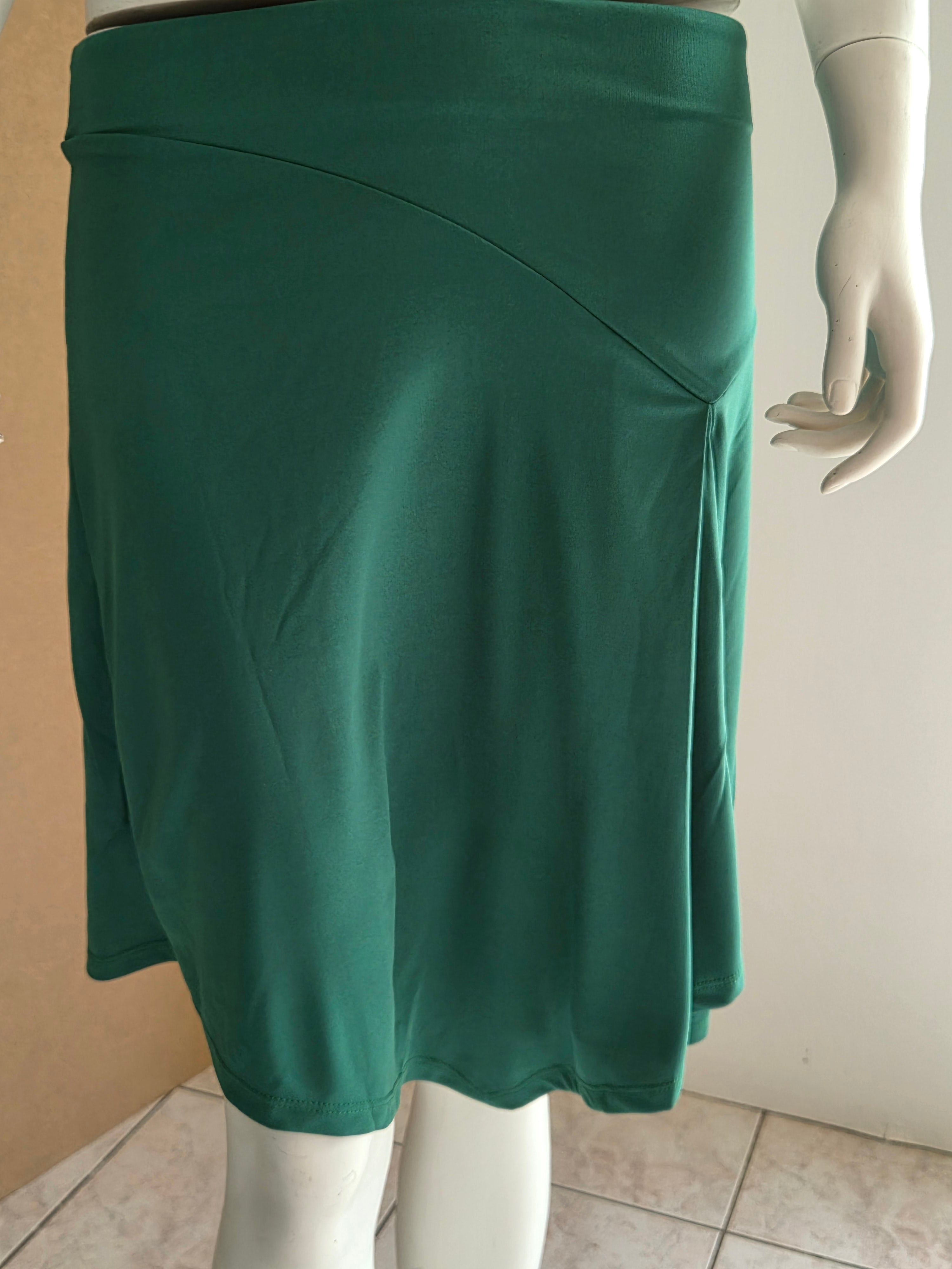 Jupe évasée H&M vert émeraude - vue de face sur mannequin