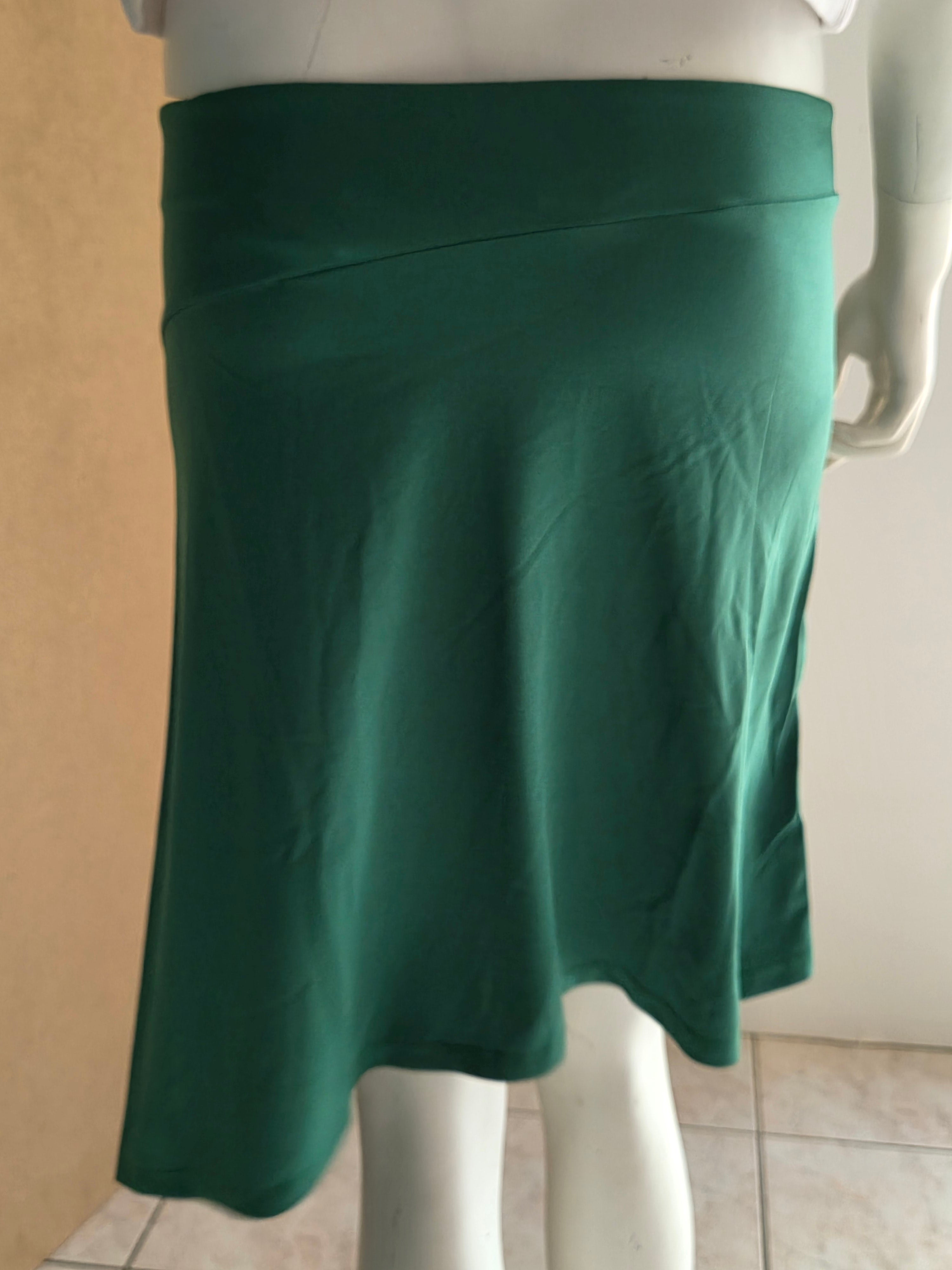 Jupe H&M vert émeraude - vue de dos sur mannequin