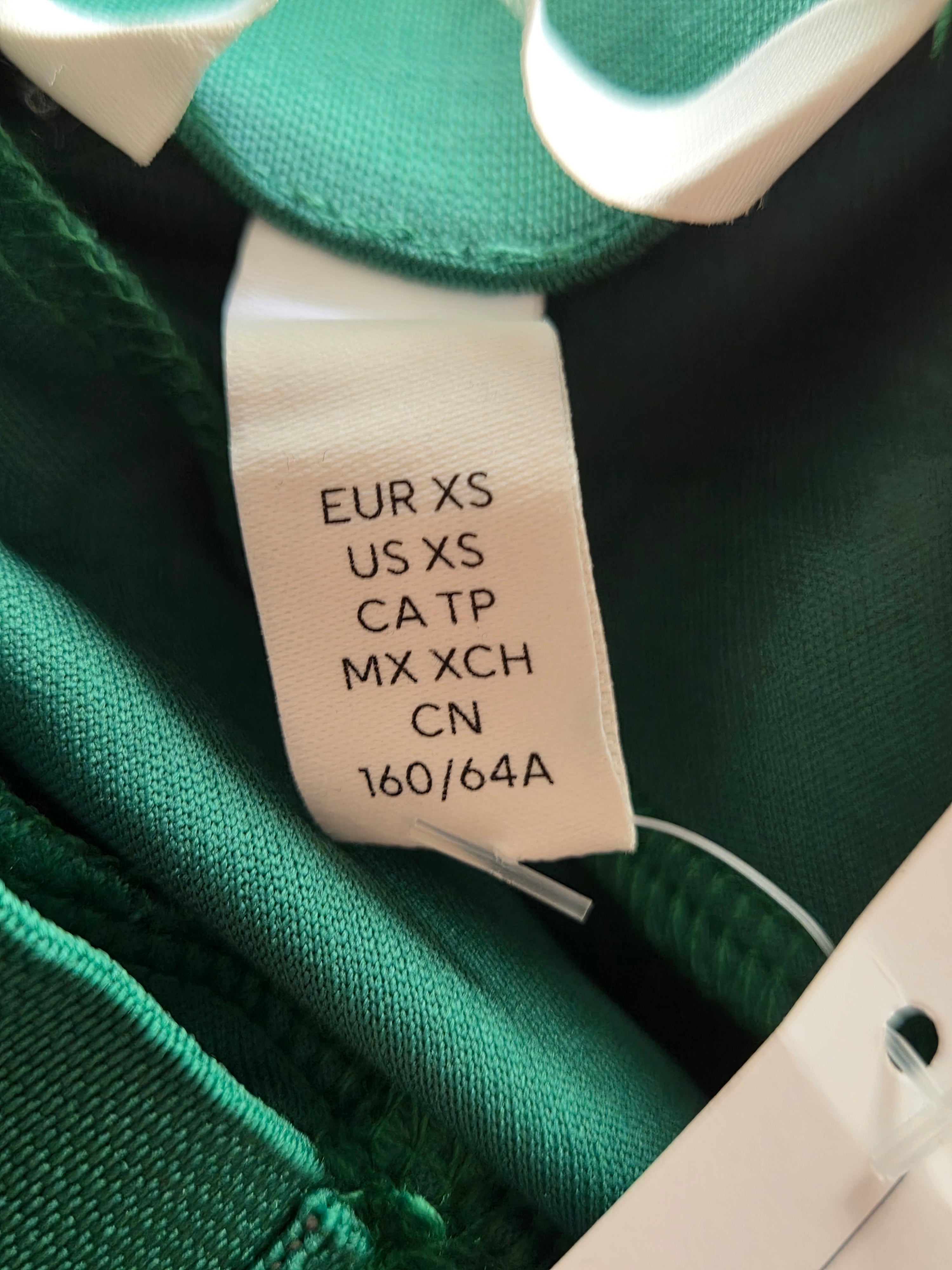 Jupe H&M - étiquette taille EUR XS / US XS / CN 160/64A