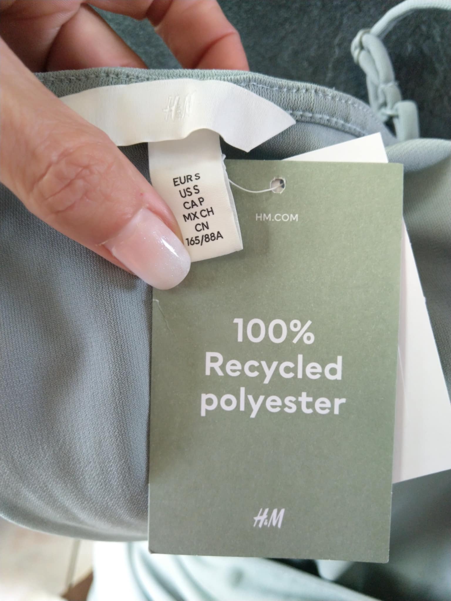 Robe Midi H&M Gris Bleu — Volant Asymétrique — S — 100% Polyester Recyclé — Neuve avec étiquette